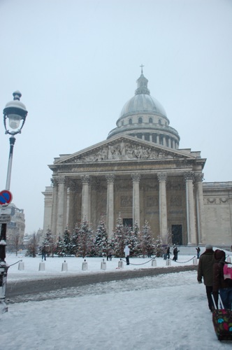 Paris snow.